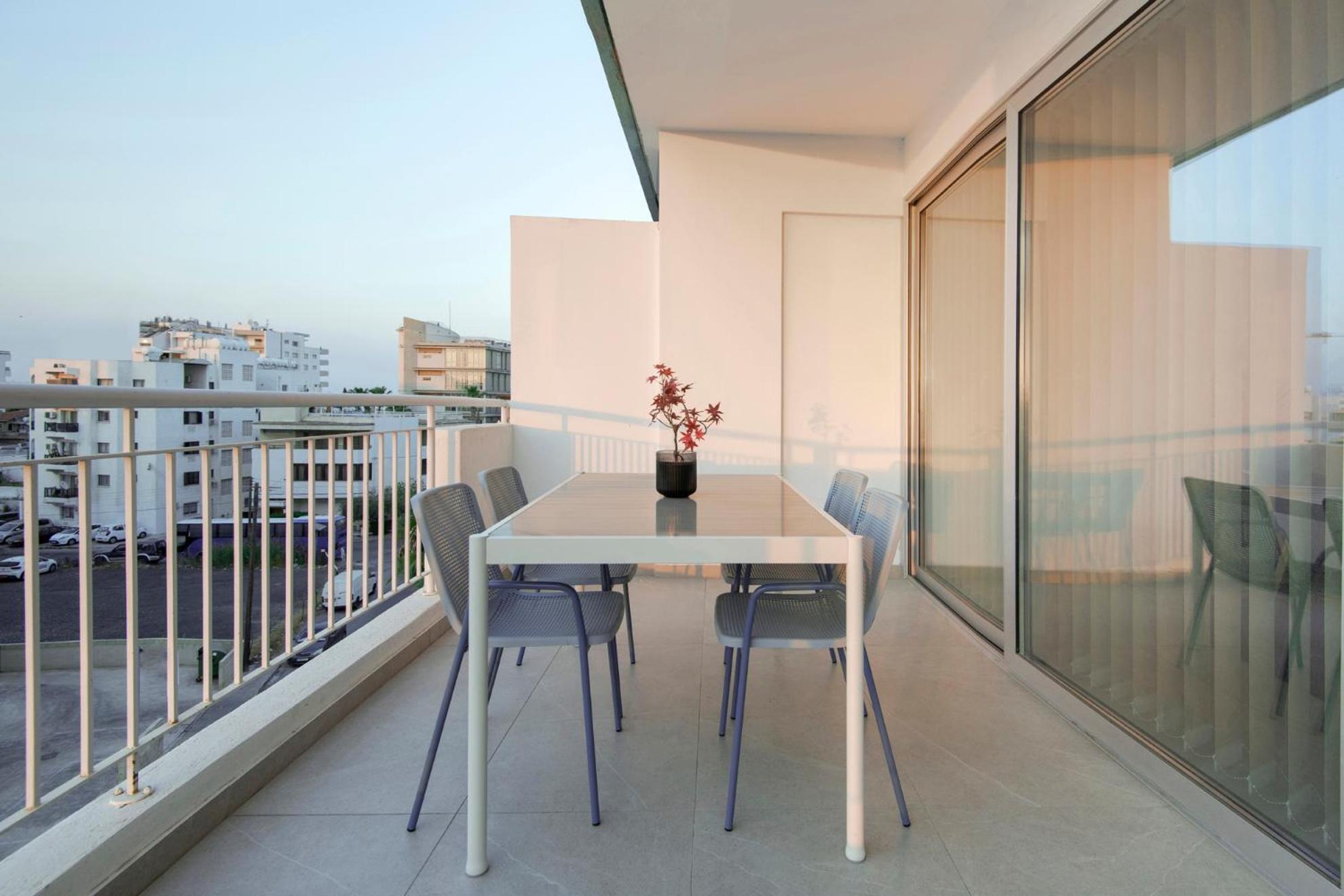 Amazing Two Bedroom Apartment Lárnaca Exterior foto